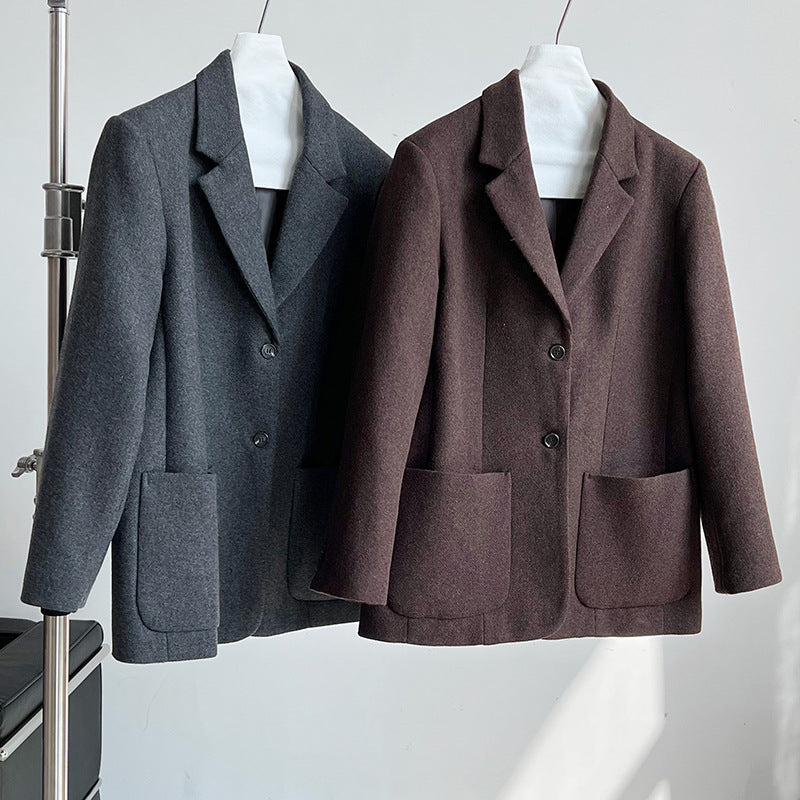 BALANCE Cropped Double Blazer