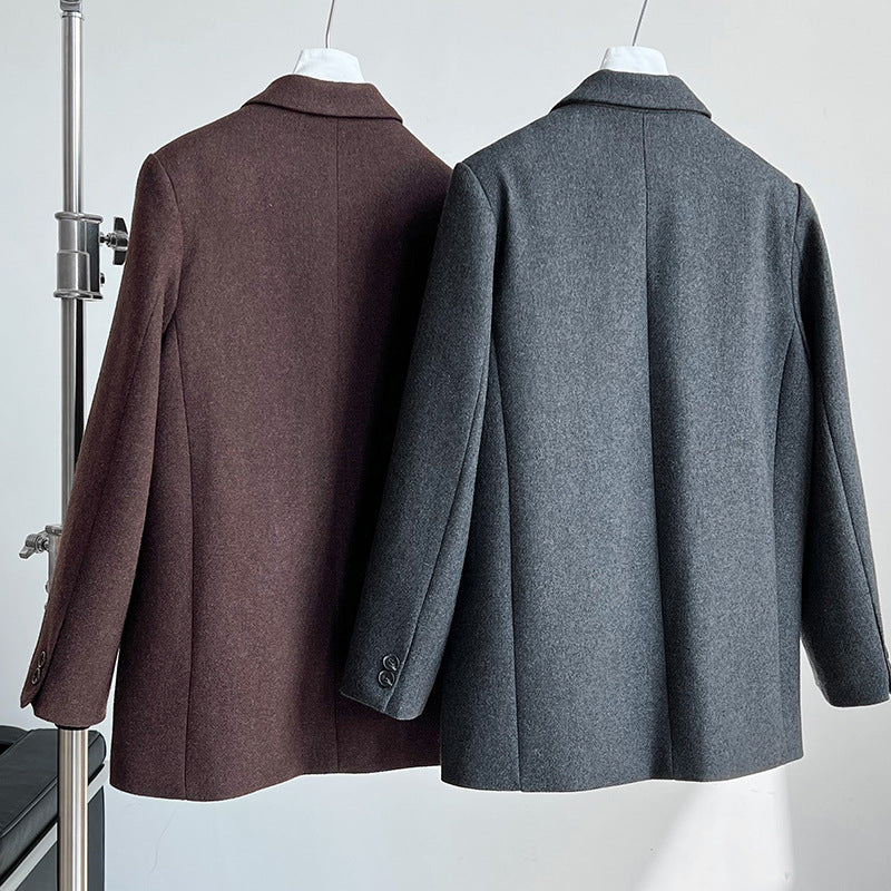 BALANCE Cropped Double Blazer